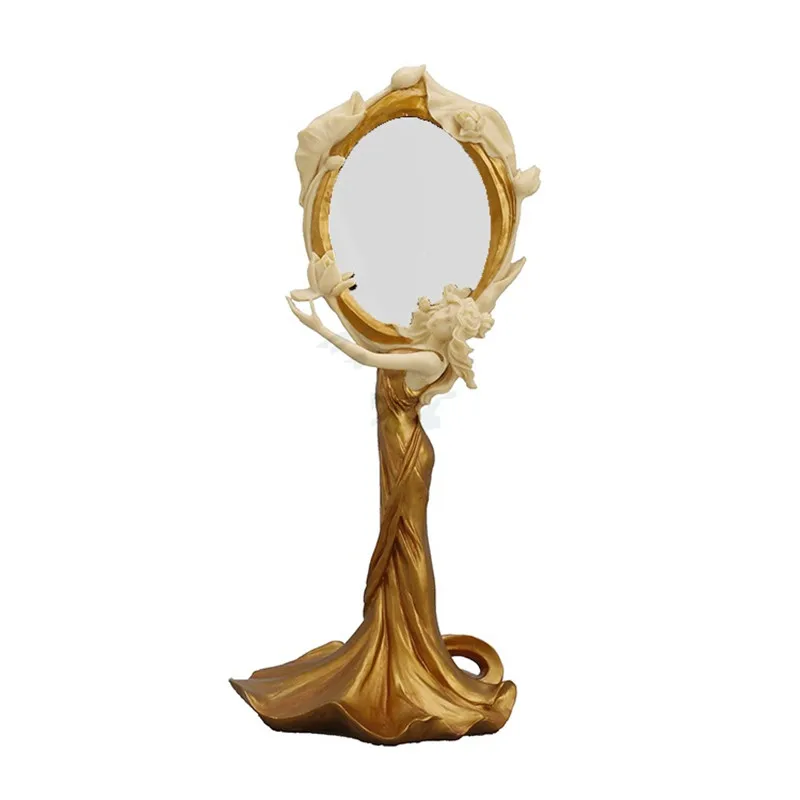 Европейская креативная девушка держащая зеркало с узором в виде лотоса