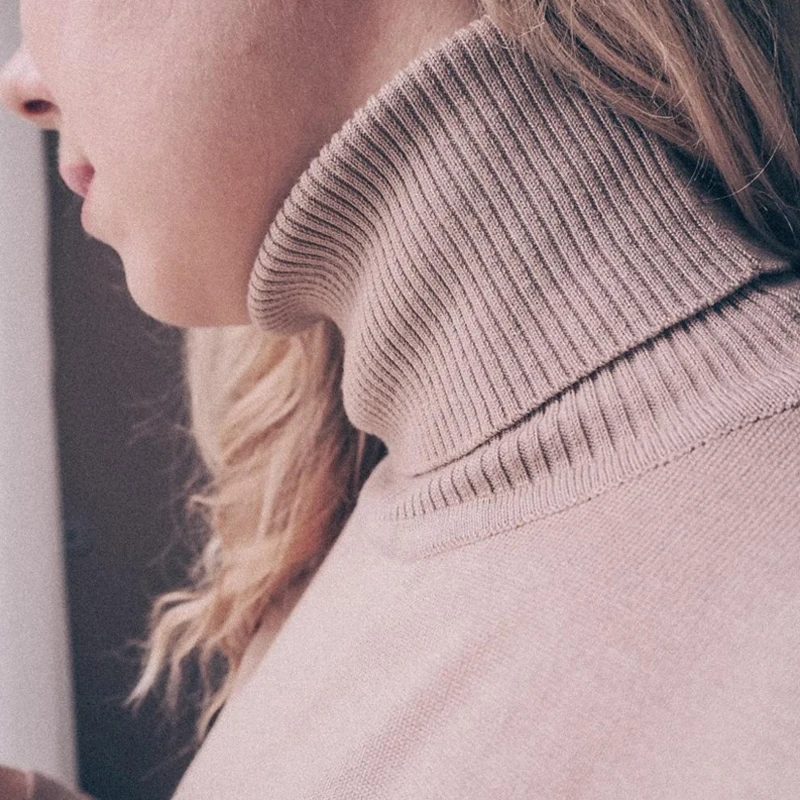 Женский вязаный свитер с высоким воротом Зимний пуловер длинным рукавом зима 2021