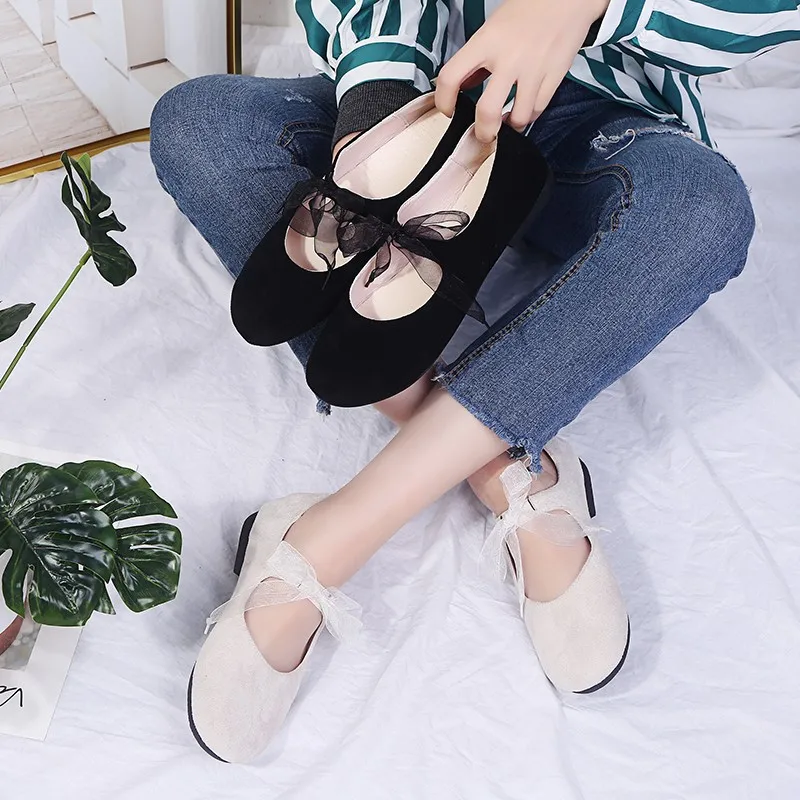 Женские туфли на шнуровке серые черные повседневные офисные плоской подошве с