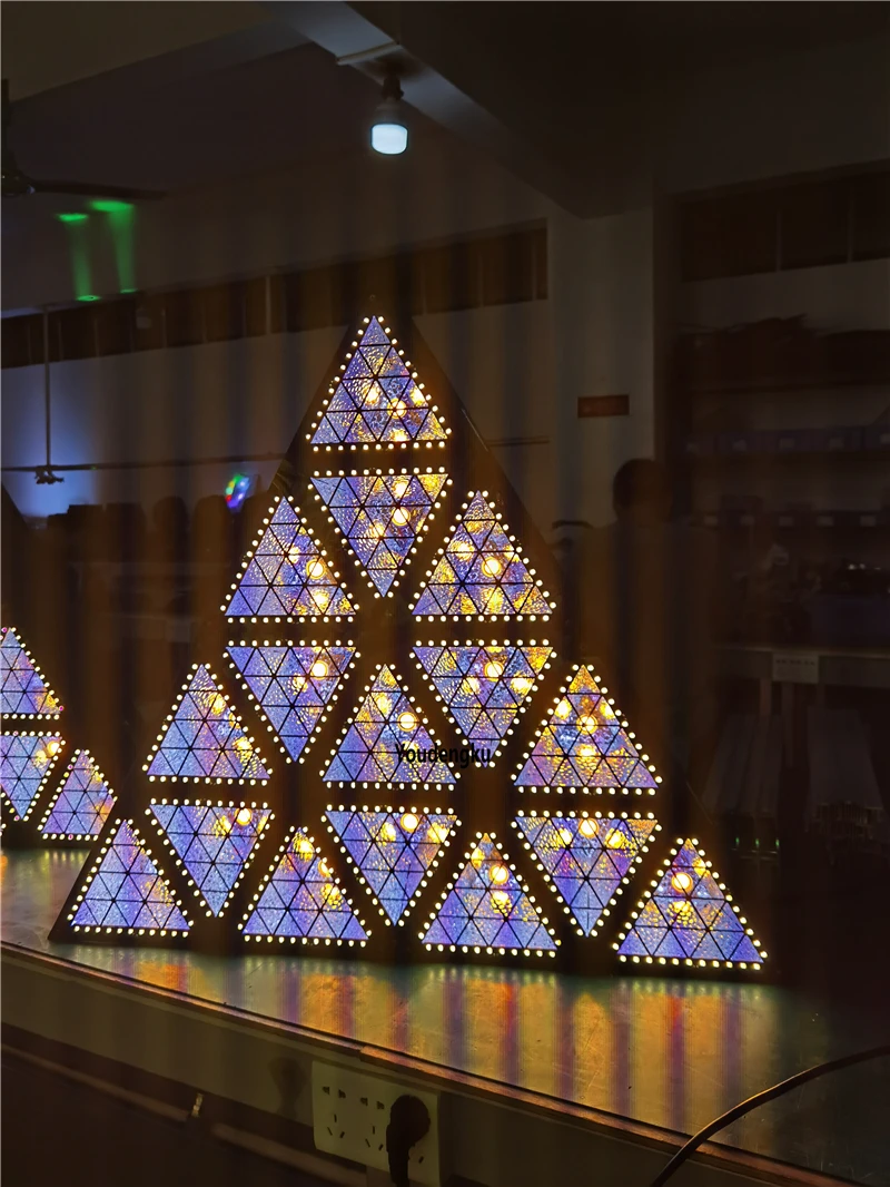 2 шт. треугольная светодиодная матрица 16x30 Вт + 576*0 (3в1 rgb) RGBW фоновый стробоскоп