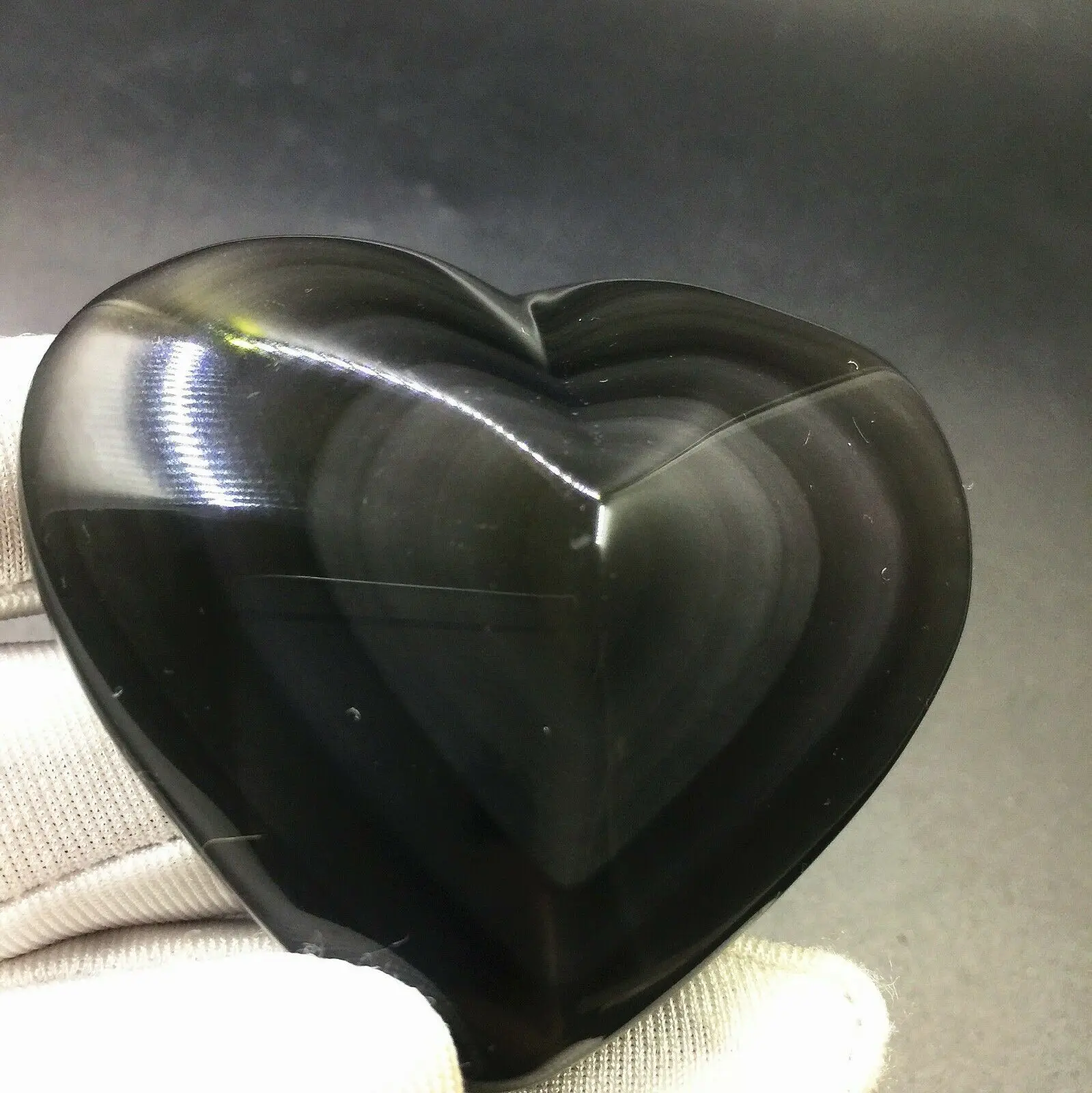 Obsidienne naturelle en forme de cœur  cristal arc-en-ciel  100g
