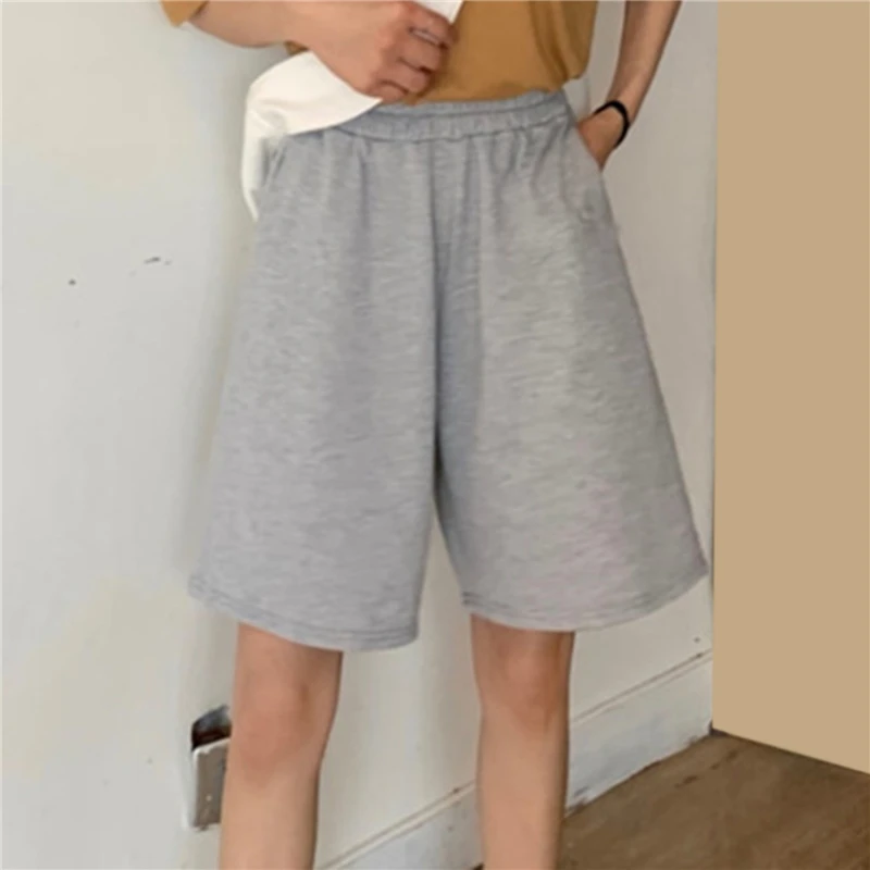 

Women Summer Loose Shorts Solid Color Wide-leg Knee-length Harajuku Shorts Casual Simple Trend All-match Lady Chic Clothing