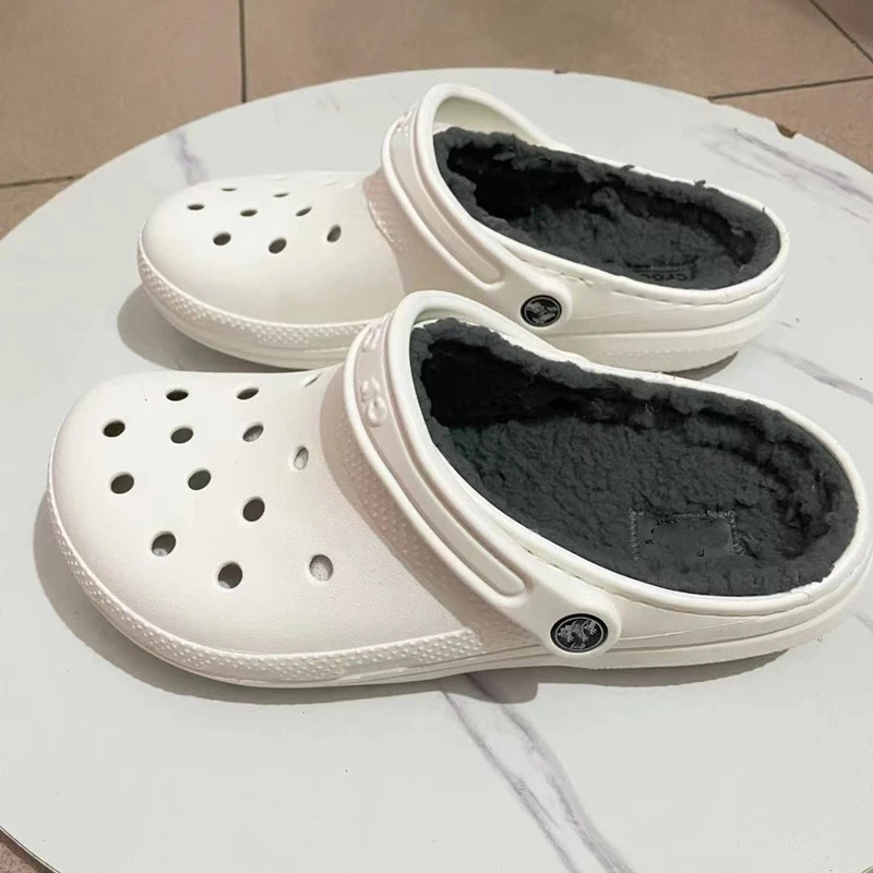 

IPPEUM 2021 Winter Women's Slippers Women Clogs Autumn Hole Slippers Outside Croc Shoes Sandalias Mujer Shoes For Women