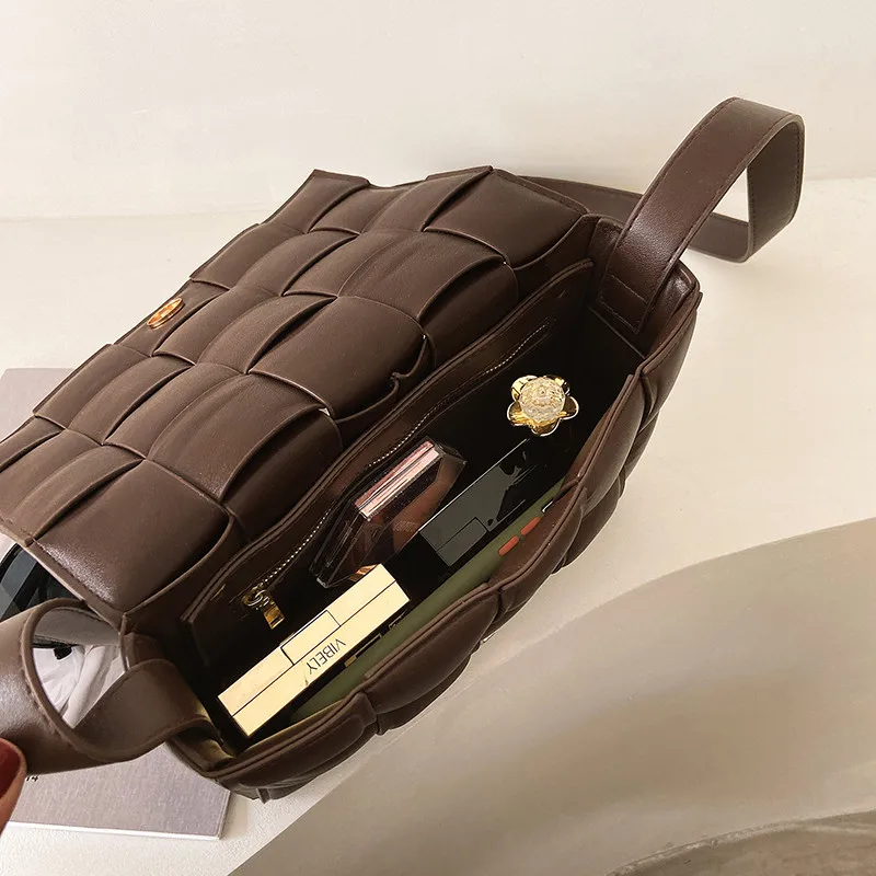 

Women Weave Plaid Crossbody Bag Luxury Brand Leather Messenger Bags Small Flap Handbag Trendy Solid Color Braided Shoulder Bag