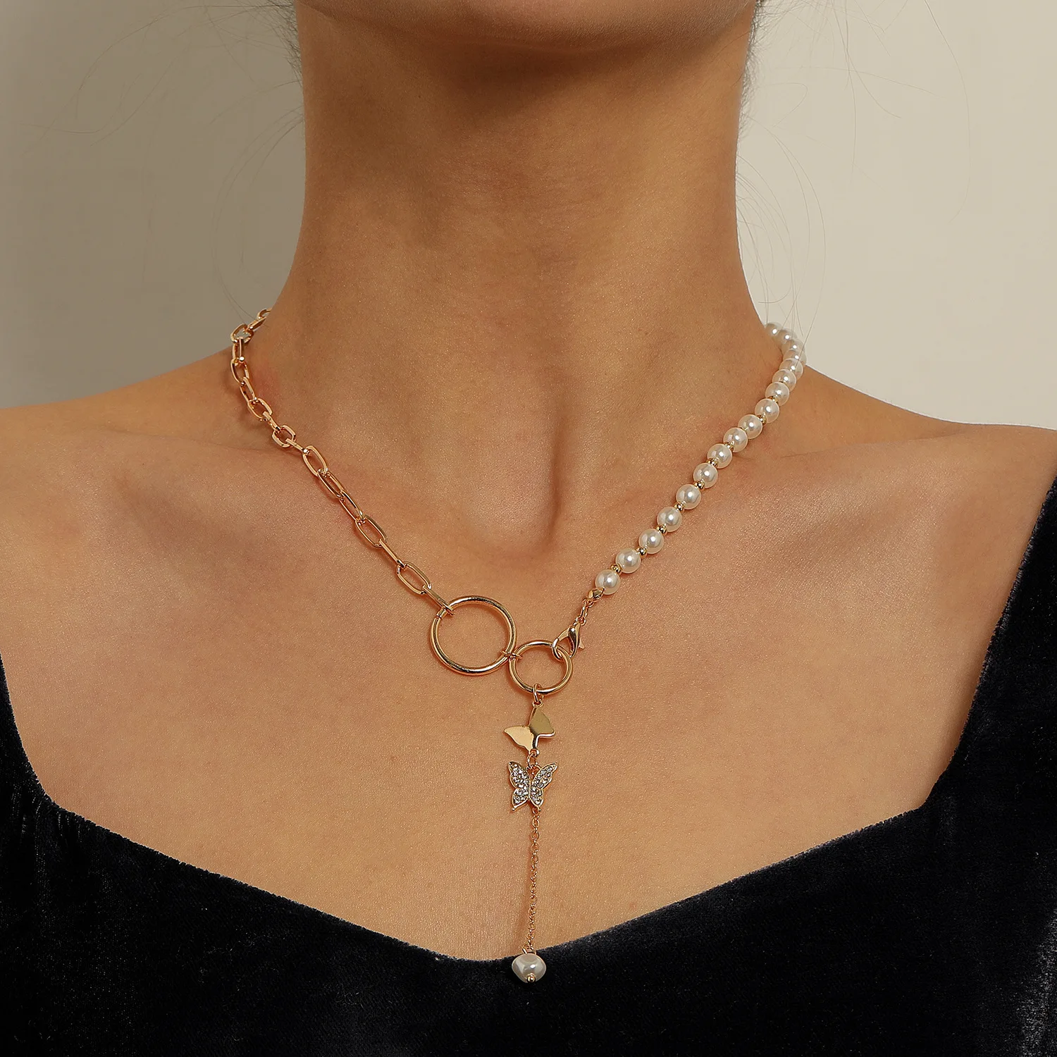 

Vintage Boho Crystal Butterfly Pearl Necklace For Women Multilayer Coin Heart Shape Pendant Necklaces Girl Party Jewelry Gifts