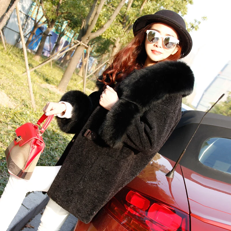 

2021 autumn and winter new fox fur collar long woolen fur coat women