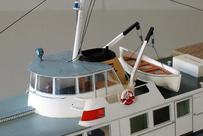 

Paper Craft 1:100 Polish Coastal Ferry Night Sailing Cruise Ship Yacht Ship Super Exquisite