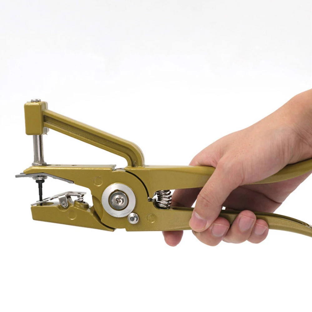 1 шт. ухо щипцы для установки меток животных Управление устройство коровы овцы