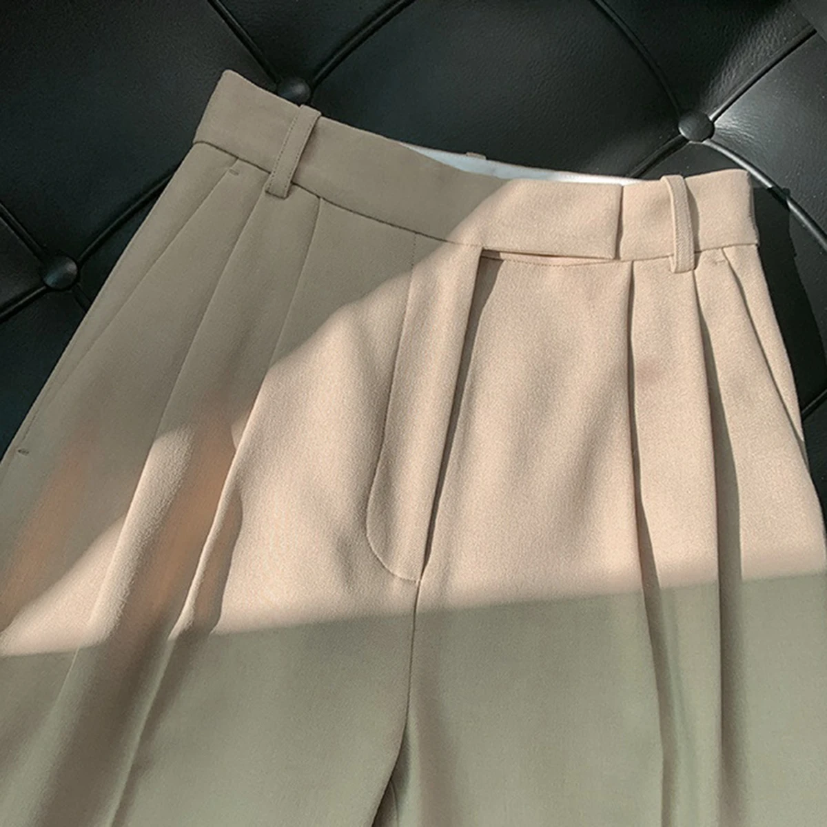 Брюки Женские однотонные с завышенной талией до щиколотки на пуговицах - купить