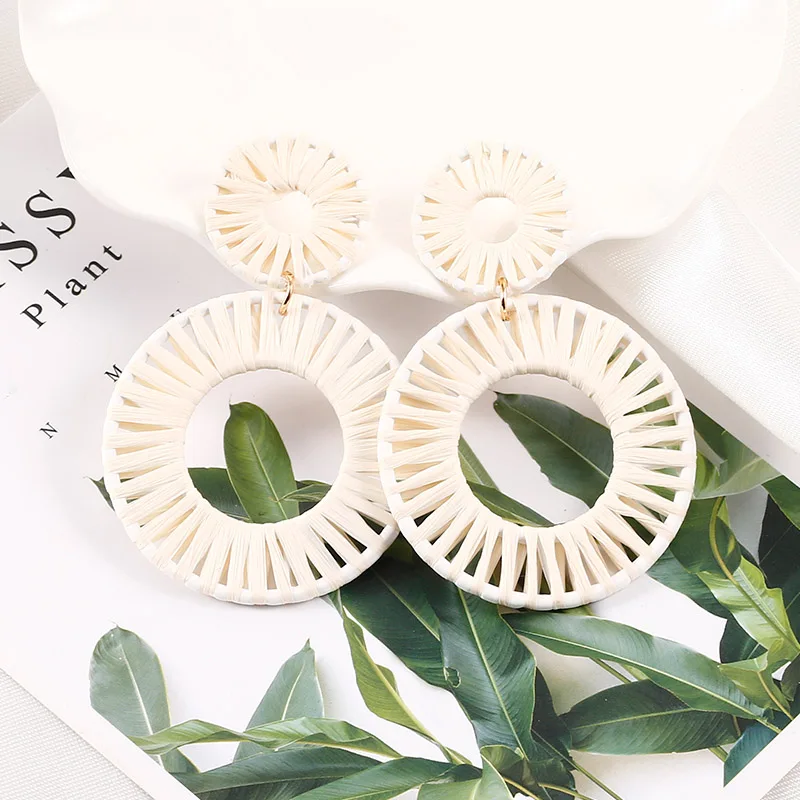 

HOCOLE Handmade Lafite Drop Earrings For Women Fashion Za 2019 Boho Gemetric Weave Raffia Earring Statement Jewelry Wholesale