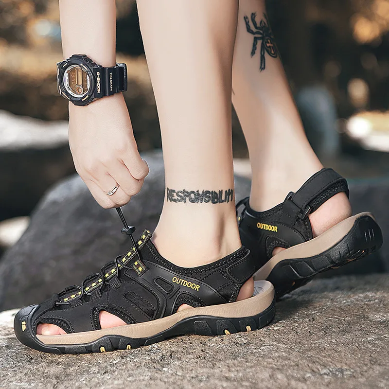 

Light New 2021 Men's Shoes Designer Men Flat Fashion Soft For Outdoor Hollow Out Wear-resistant Famous Brand Sandals