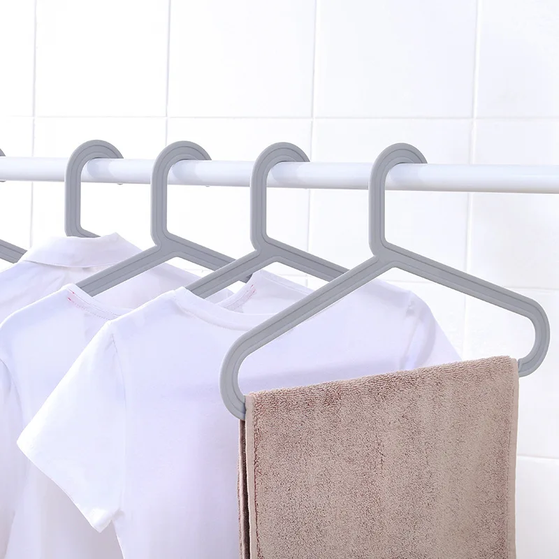 

4pcs Adult Clothing Hanger Plastic Portable Household Clothes Dress T Shirt Organizer Non-Slip Outdoor Dry Clothes Hanging Rack