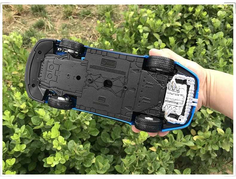 Bburago 1:18 Porsche 911 GT3 RS модель автомобиля из сплава Модель автомобиля Моделирование Украшение автомобиля коллекция Подарочная игрушка Литье под давлением модель игрушка для мальчиков