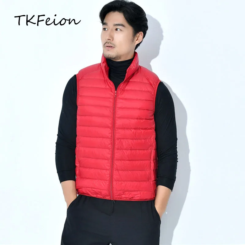 Мужской жилет однотонный полосатый с наполнителем на утином - Цена: 1454.53