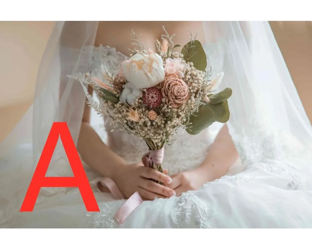 

Weddings and important occasions / Wedding accessories / Bridal bouquets M45321