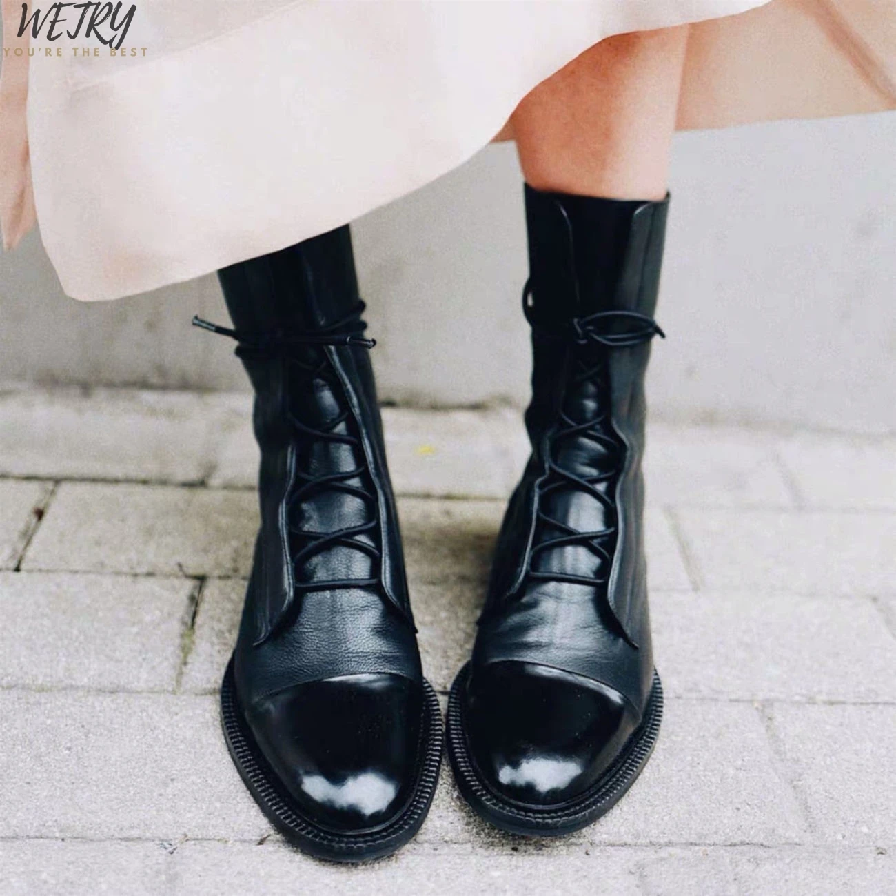 

Ботинки-мартинсы женские зимние на толстой подошве, до середины икры, 2020