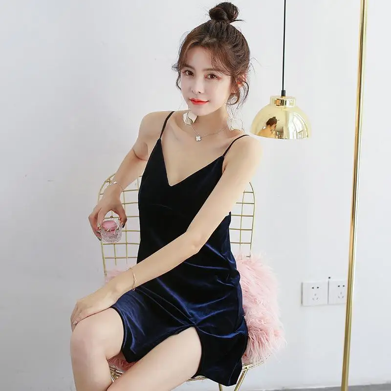 Sexy Lady Deep V-neck Backless Spaghetti Strap Nightdress Sleepwear Exquisite Velvet Nightgown Nightwear Elegant Solid Homewear - Цвет: Navy Blue