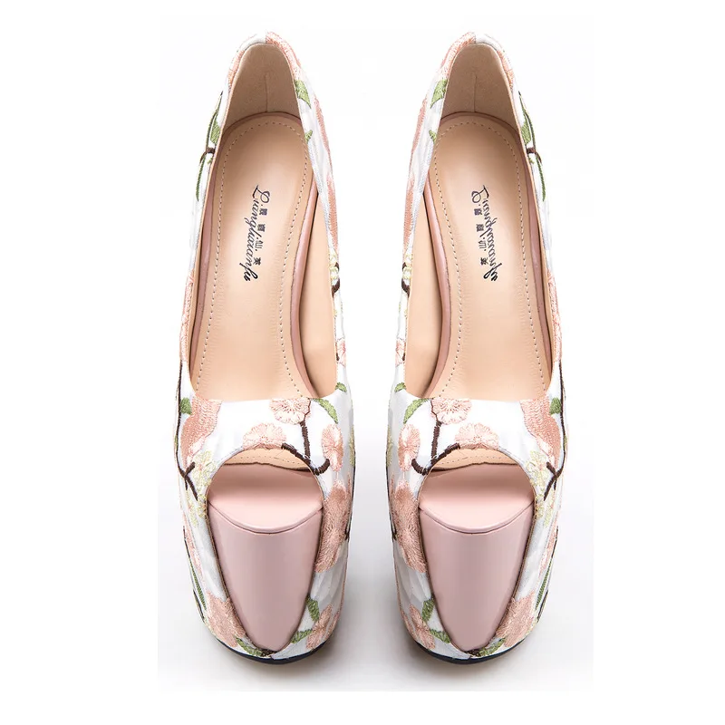 С вышивкой туфли на очень высоком каблуке для женщин в этническом стиле ретро