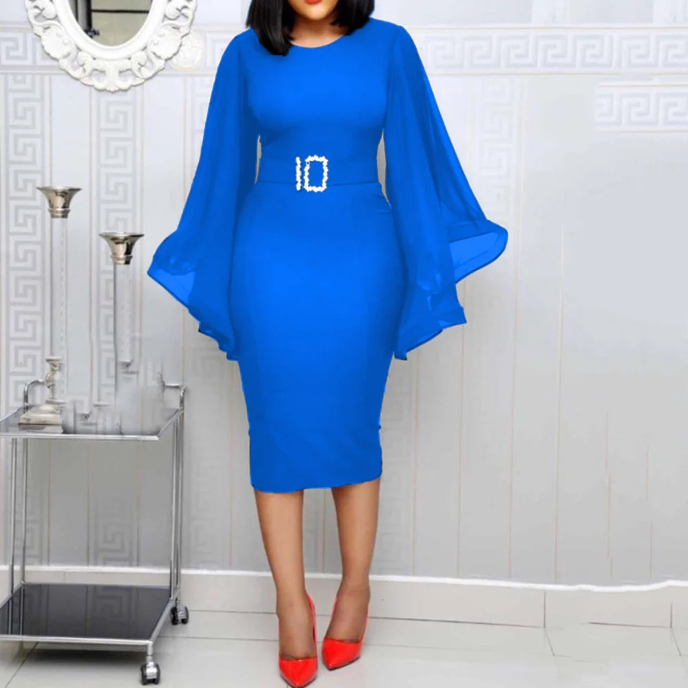 Синее облегающее тонкое расклешенное платье с длинным рукавом женское