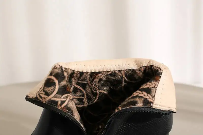 

SIMLOVEYO Winter Autumn Shoes women Ankle boots Chelsea Pointed toe Zipper Snakeskin Thick heel Metal decoration Booties mujer