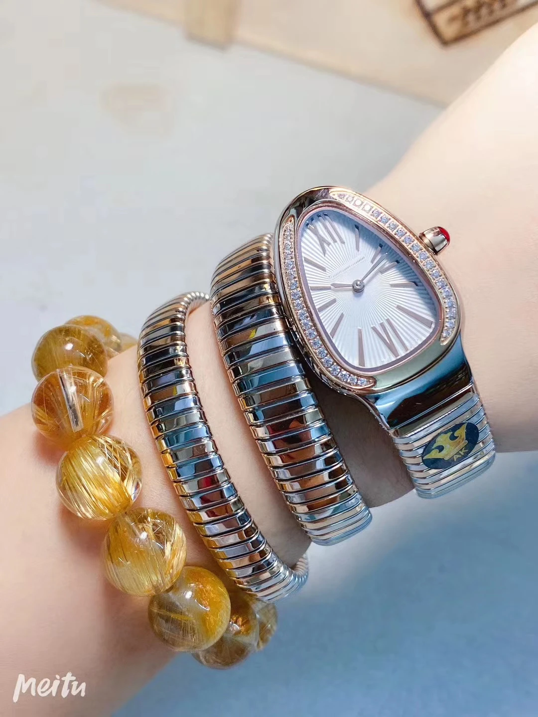 

Роскошные новые женские часы змея серебряный розовый золотистый браслет бриллиантовый Безель Римский Кварц из нержавеющей стали сапфиров...