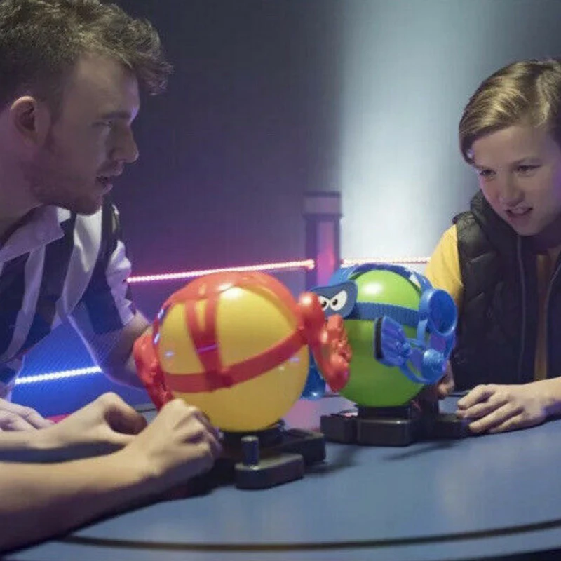 Робот шарик игра. Игра Balloon bot Battle. Воздушный шар робот. Битва шариков. Битва шариков игра.
