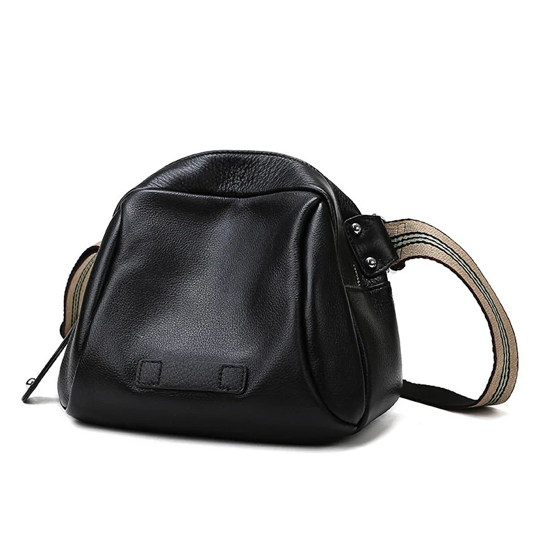 

Top layer cattle leather broadband bag women's 2020 new fashion leisure cattle leather bag one shoulder slung soft shell bag