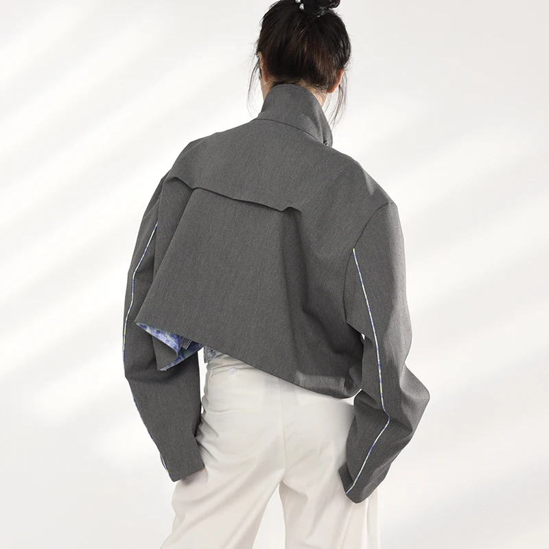 

[EAM] Loose Gray Printed Irregular Big Size Jacket New Lapel Long Sleeve Women Coat Fashion Tide Autumn Winter 2021 1DD023902