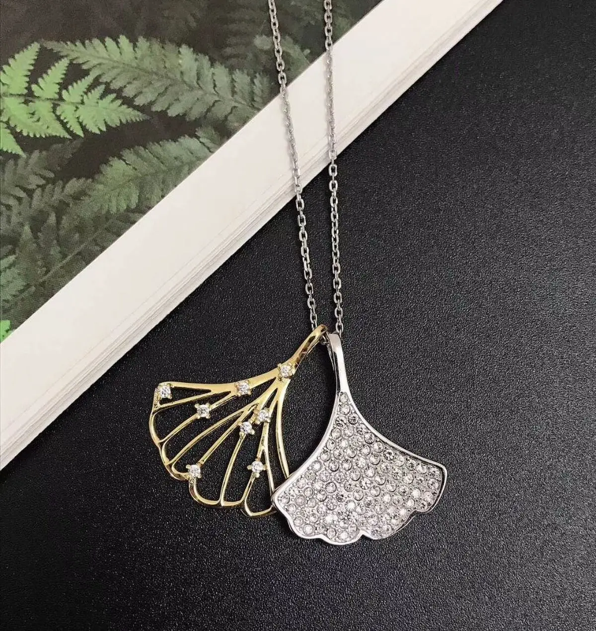

High Quality SWA New Apricot Leaf Double-Layer Openwork Women's Necklace Charming Fashion Jewelry
