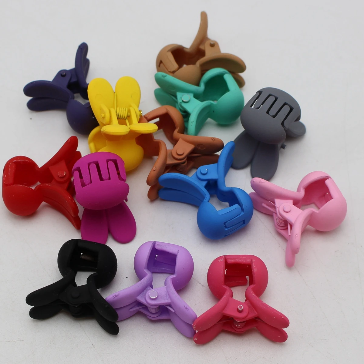 

20 Mixed Color Plastic Mini Bunny Rabbit Hair Claw Clamp 24mm Small Hair Clips