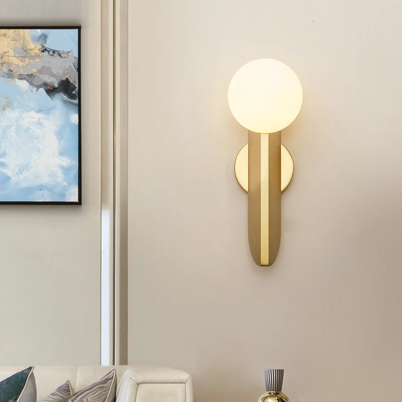 Настенная лампа для спальни прикроватная лаконичная в стиле пост-модерн