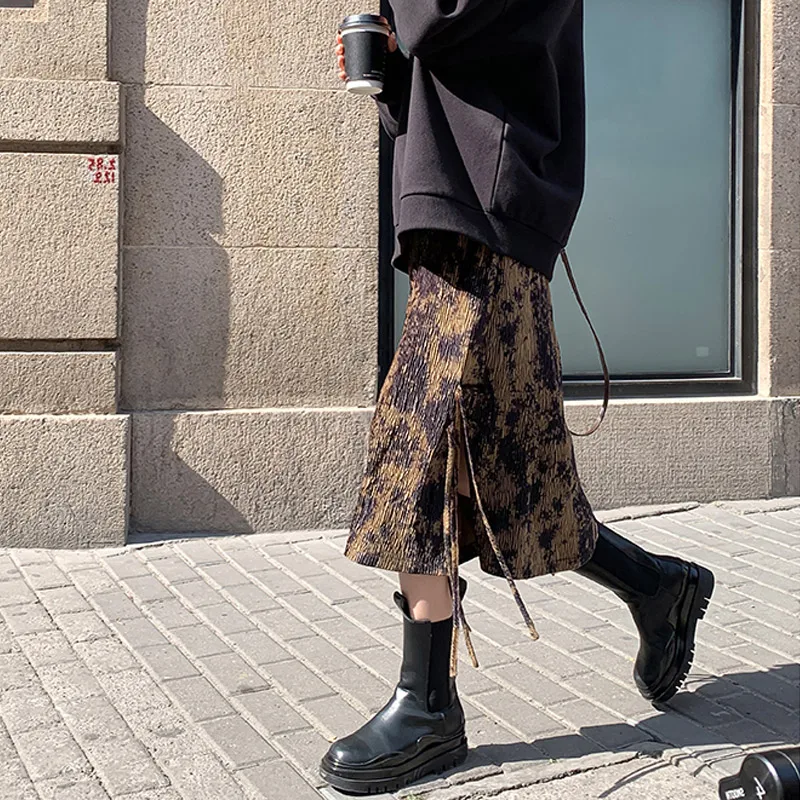 

Женские вельветовые осенние винтажные юбки до середины икры с высокой талией мягкие темпераментные новые модные повседневные универсальн...