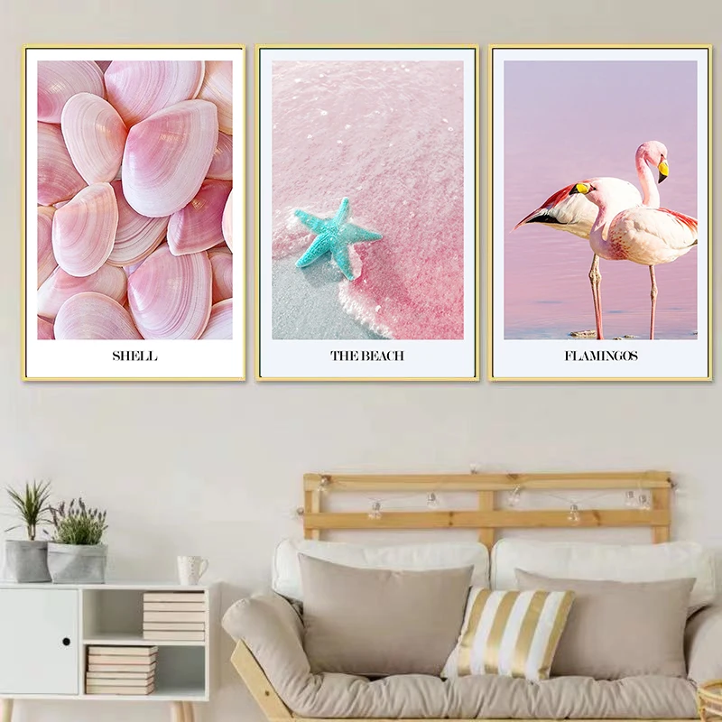 Современный минималистский романтический фон с розовыми ракушками и