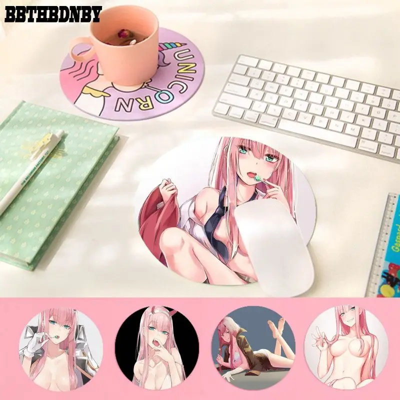 

BBTHBDNBY New Darling in the Franxx Zero Two Anti-Slip Durable Silicone Computermats gaming Mousepad Rug For PC Laptop Notebook
