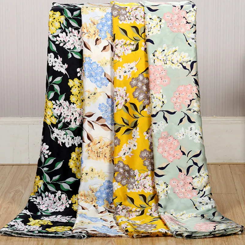 Платье атласное шифоновое платье блестящая ткань красивый принт мягкая гладкая