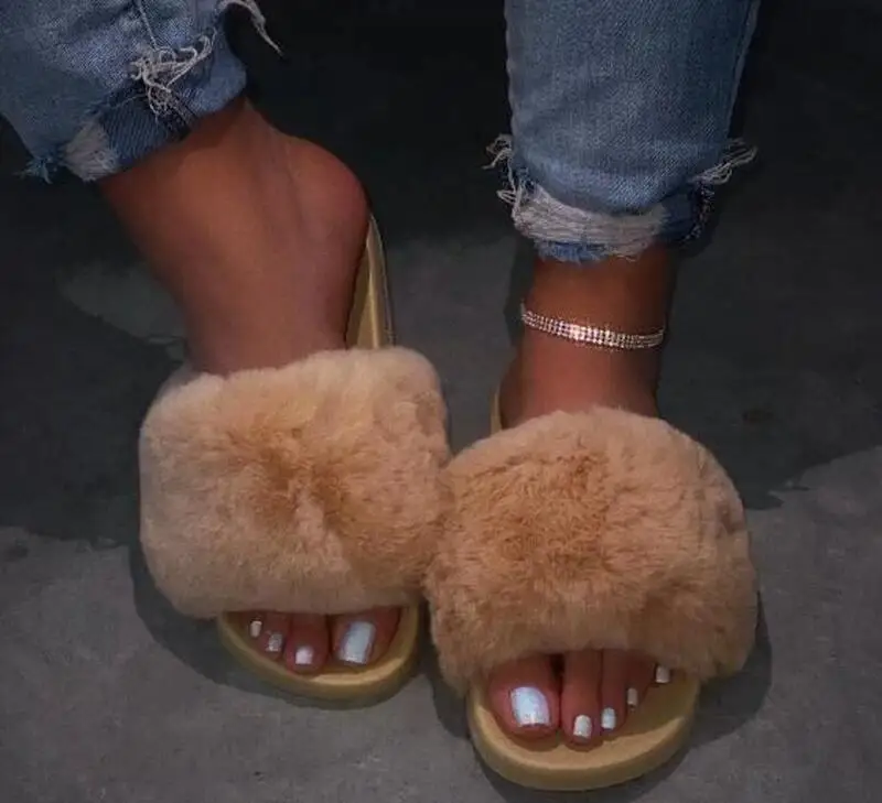 

HOT 2020 Winter Home Shoes Women House Slippers Warm Faux Fur Ladies Cross Soft Plush Furry Female Open Toe Slides Fashion Shoes
