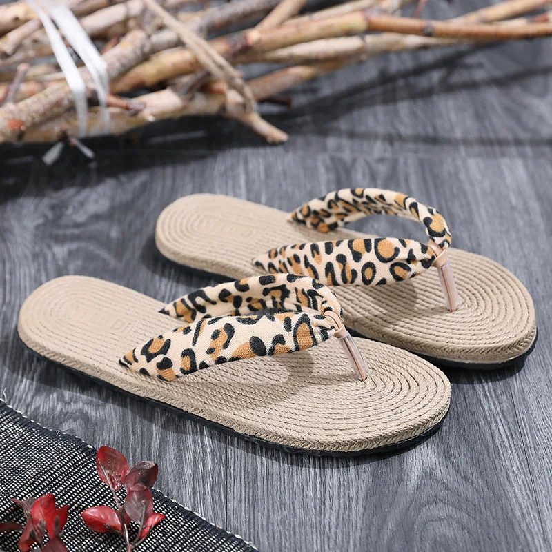 

Women Flip Flops Beach Slippers Bohemia Floral Summer Sandals Thongs Slippers Fashion Outside Flat Shoes Platform Slipper Female