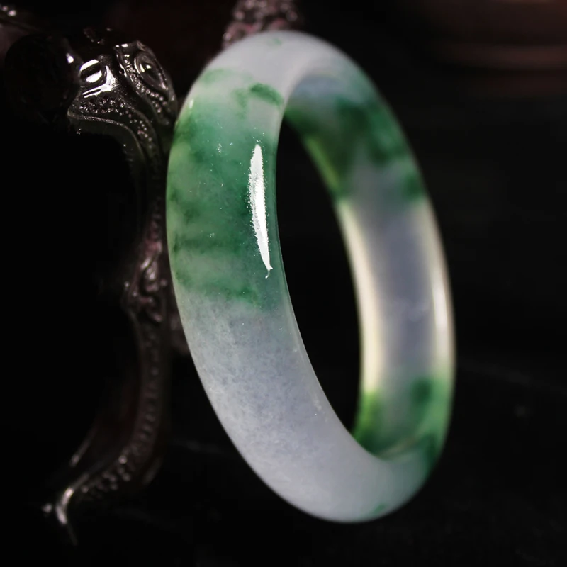 

Designer authentic Burma ice floating flower jade jade bracelet female models Special A jade jade bracelet special offer card