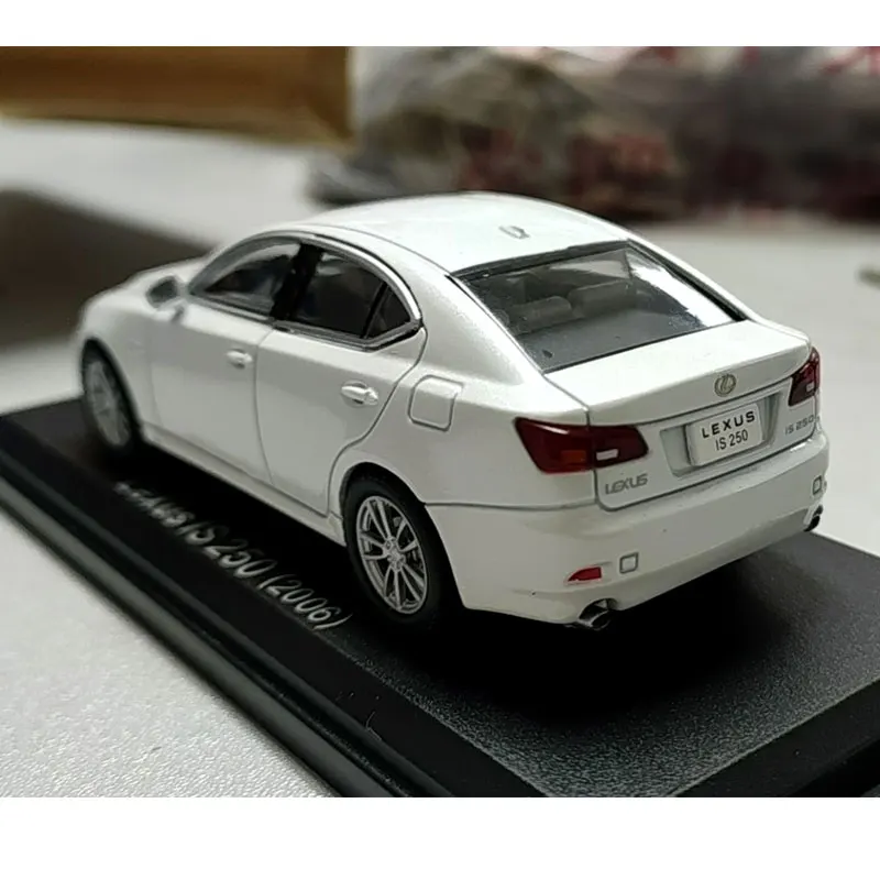 Литая металлическая Игрушечная модель автомобиля RD 1/43 в масштабе японского Lexus IS