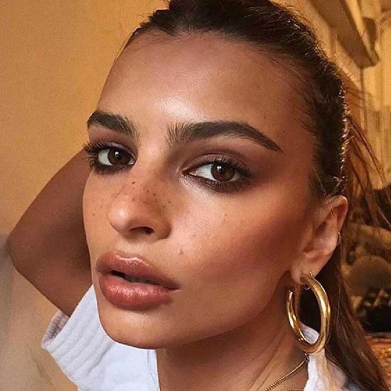 2020 геометрические металлические большие серьги типа c Преувеличенные