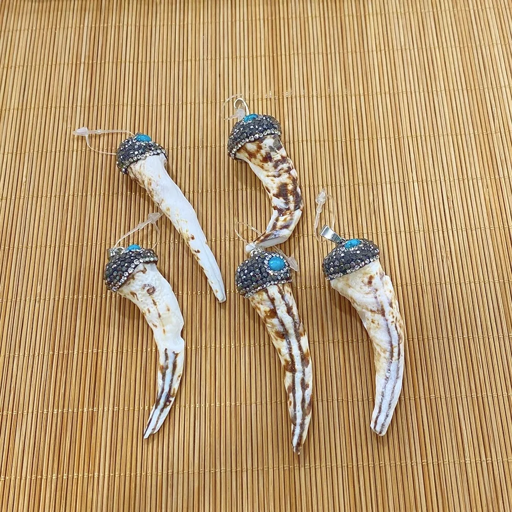 

Natural Shell Irregular Chili Shape Fashion Pendant DIY Handmade Necklace Bracelet Accessories Charms for Jewelry Making Bulk