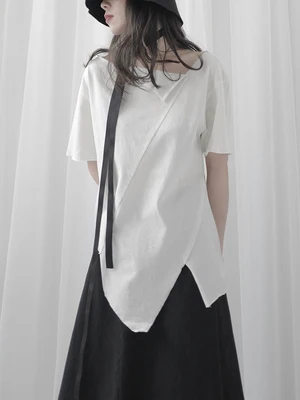 Женская футболка Yamamoto Однотонная с коротким рукавом необычного дизайна модель