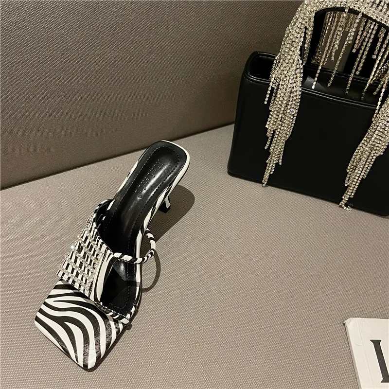 

European and American Rhinestone Tassel Chain Sandals Slippers Women's 2021 Summer New Stiletto Middle Heel High Heel Slipper