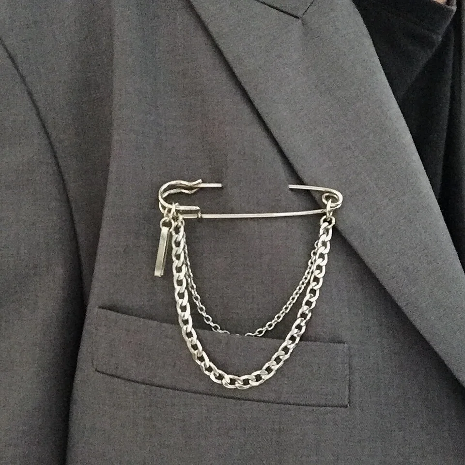 

JUCHAO Man Acc Ins Popular Trend Local Cool Chain Pin Brooch Street Fashionable Metal Decoration Punk Hip Hop Suit Accessories