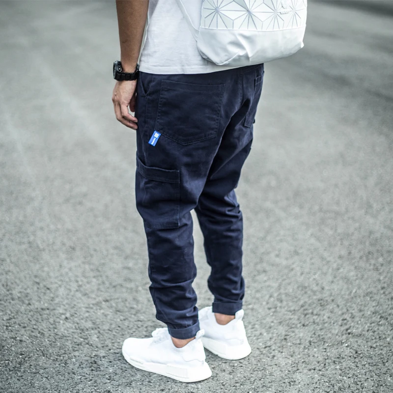 Newly Streetwear Fashion Men Jeans Slim Fit Big Pocket Casual Cargo Pants Men Overalls Vintage Designer Hip Hop Joggers Trousers