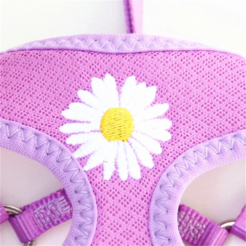 

Daisy Embroidery Mesh Breathable Dog Vest Harness And Leash Set Control Dog Harness Fashion Accessories For Small Dogs Chihuahua