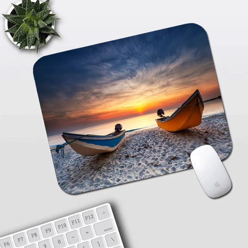 

MRGLZY Aesthetic Love Creative Mouse Pad Notebook Landscape Mouse Pad Small Simple Office Computer Mouse Pad Portable