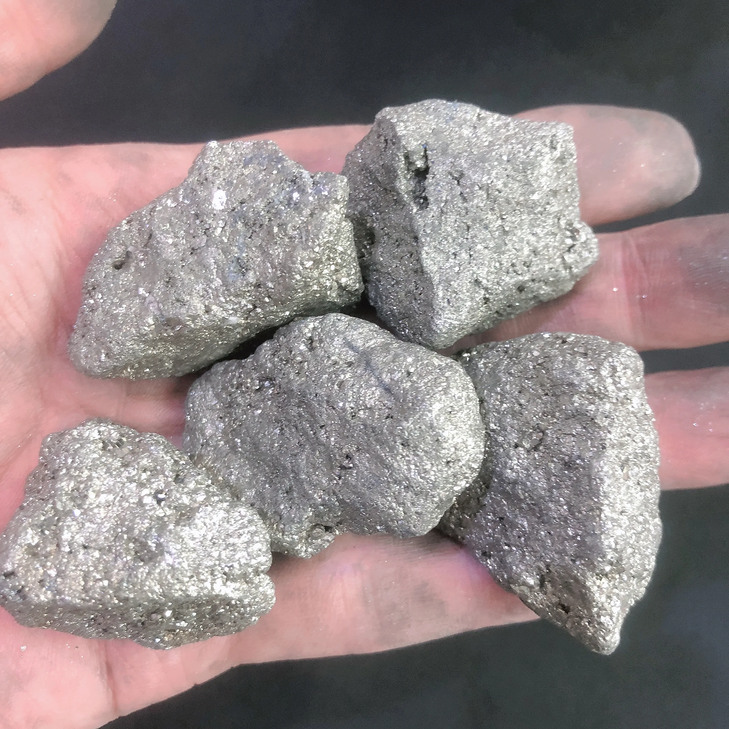 

Natural Crystal Quartz Pyrite Ore Specimen Palm Energy Reiki Aquarium Home Room Office Decoration Accessories Gemstone