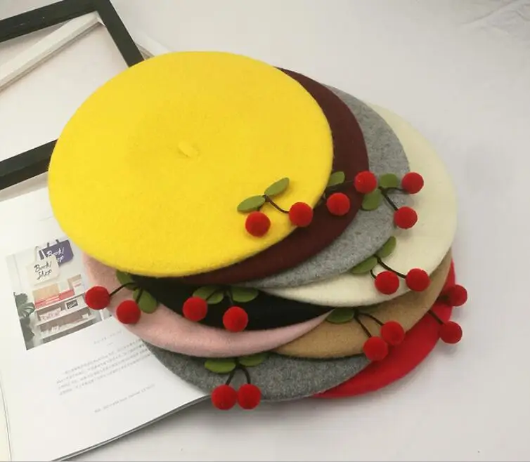 Женские шерстяные однотонные береты | Аксессуары для одежды