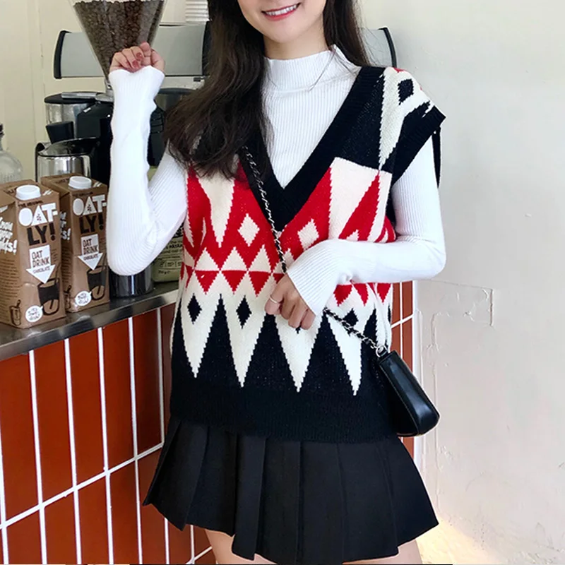 

Autumn Women 2020 Fashion Diamond Print Loose Knitted Vest Sweater V-Neck Sleeveless Simple Female Waistcoat Chic Tops
